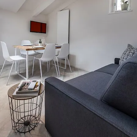 Picalof Apartment