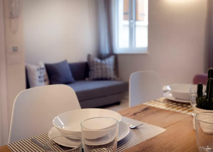 Picalof Apartament *